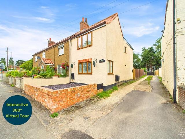 House for sale in Fields End, North Lincolnshire