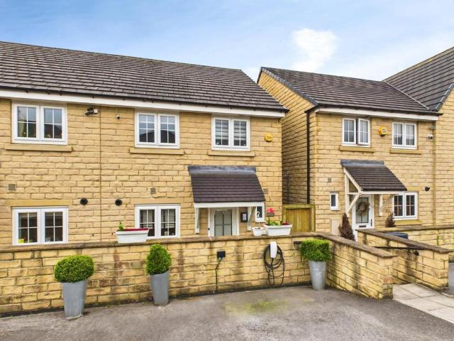 House for sale in Exley Head, Keighley
