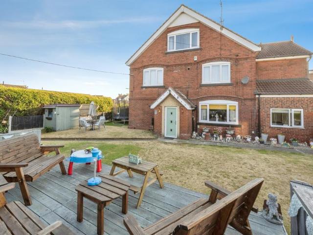 House for sale in Maltby, South Yorkshire