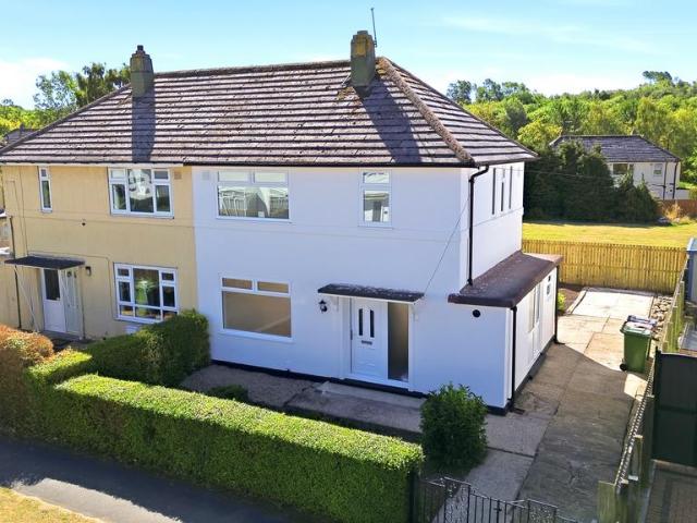 House for sale in Moor Allerton, West Yorkshire