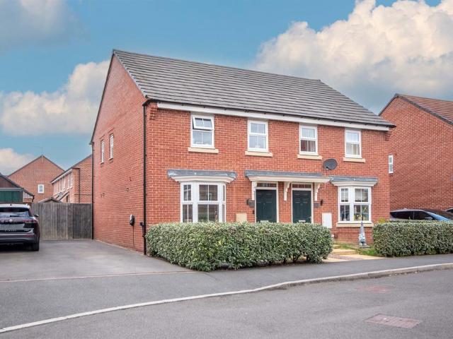 House for sale in Ise Lodge, Kettering
