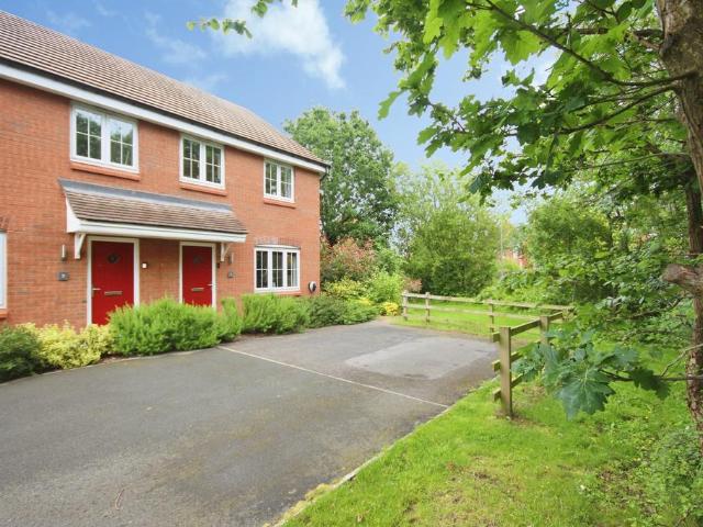 House for sale in Bedworth Heath, Camp Hill