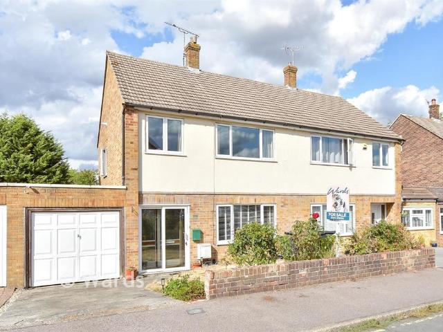 House for sale in Hook Green, Hamerton