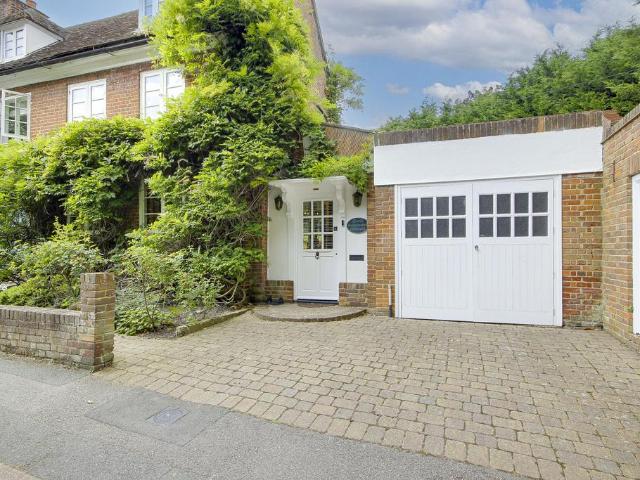 House for sale in Chislehurst, Greater London