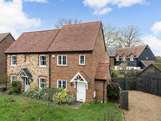 House for sale in Pouchen End, Hertfordshire