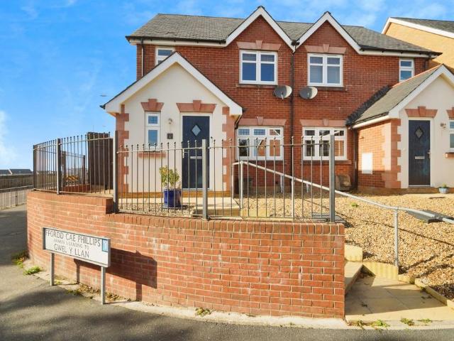 House for sale in Caernarfon