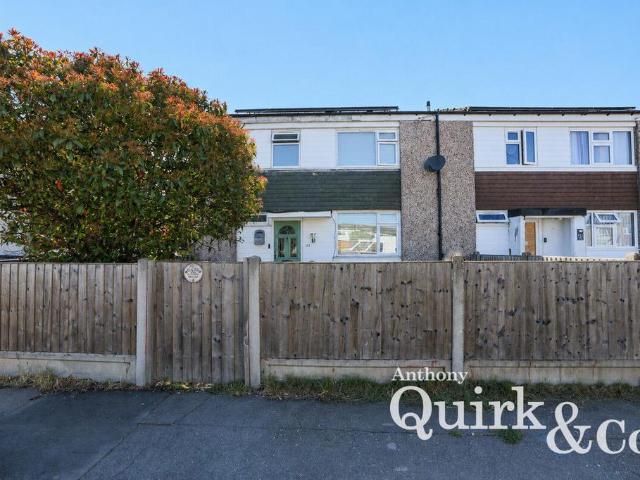 House for sale in Winter Gardens, Essex
