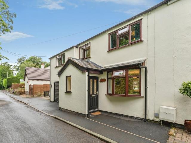 House for sale in Guilden Sutton