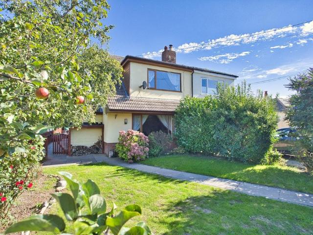 House for sale in West Hougham, Ash