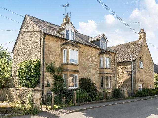 House for sale in Black Bourton, Oxfordshire