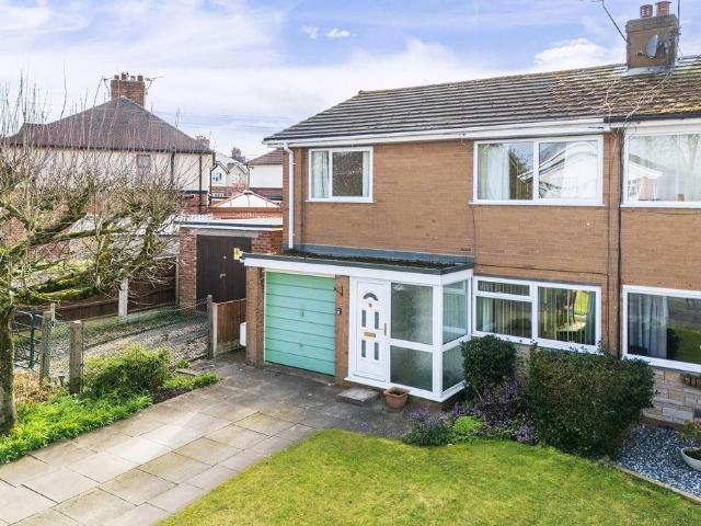 House for sale in Shavington cum Gresty, Shavington