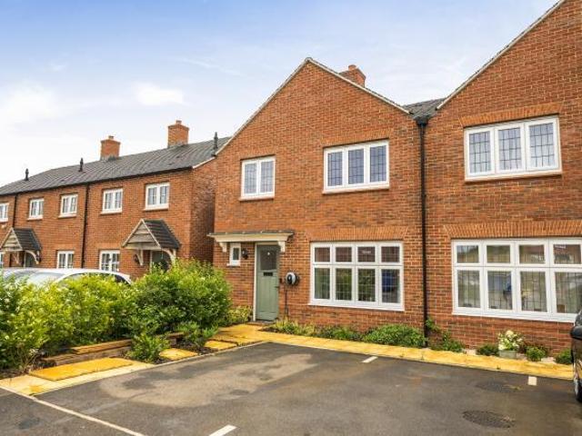 House for sale in Evershot, Oxfordshire