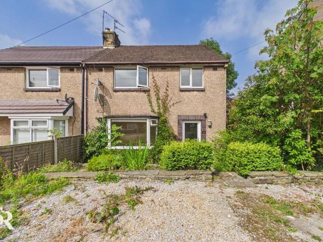House for sale in Charlesworth, East Midlands