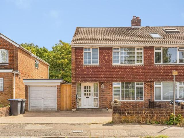 House for sale in World's End, Perryfields
