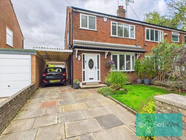 House for sale in Roe Green, Salford