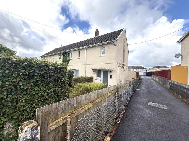 House for sale in Cwmamman, Glanaman