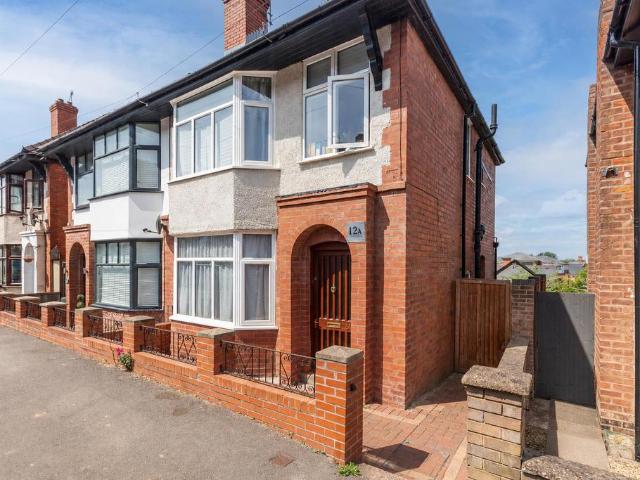 House for sale in Red Hill, Worcestershire