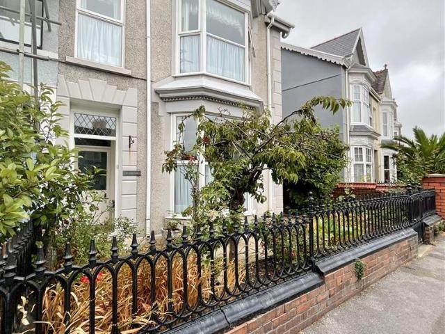 House for sale in Box, Llanelli