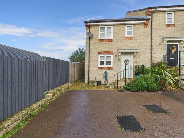 House for sale in Bromsberrow Heath, Gloucestershire