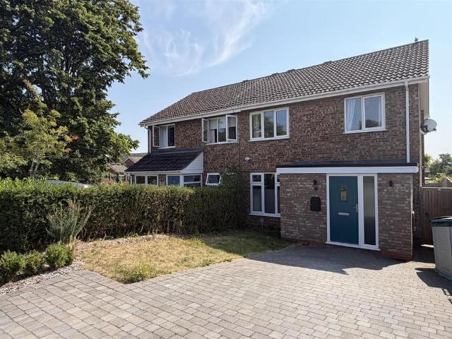 House for sale in Olney