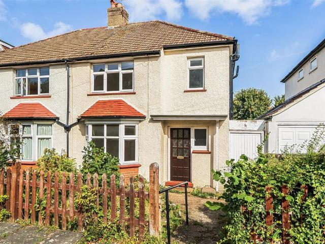 House for sale in Royal Borough of Kingston upon Thames, Greater London