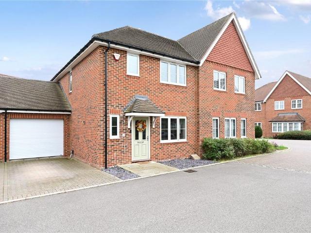 House for sale in Ash, Guildford