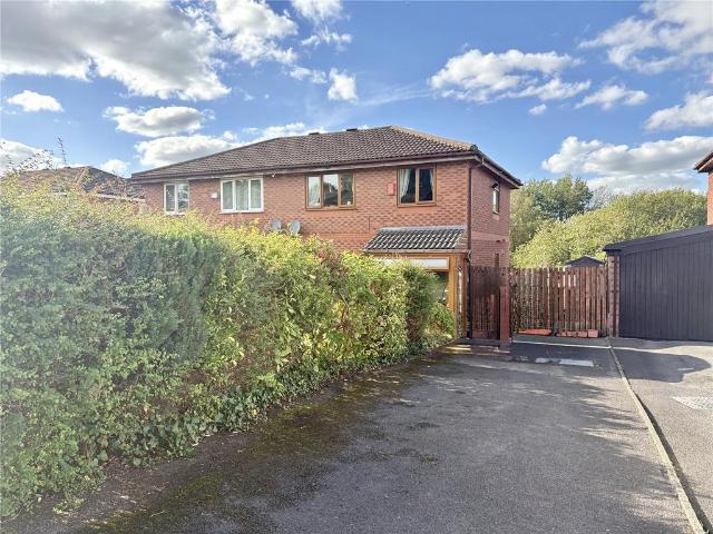 House for sale in Luzley Brook, Oldham
