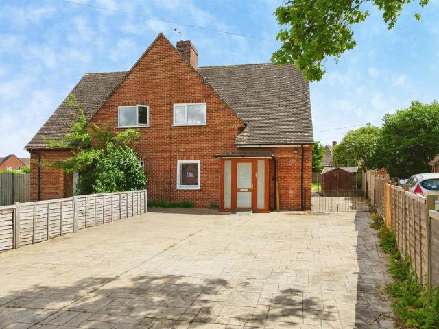 House for sale in Berrick Salome, Oxfordshire