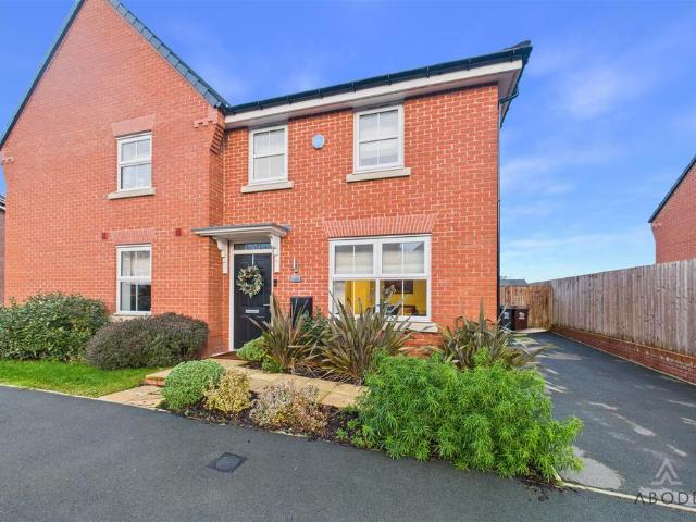 House for sale in Blount's Green, Beamhurst
