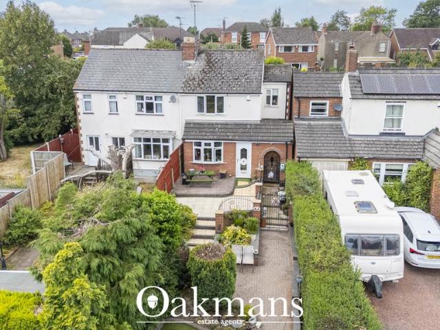 House for sale in Kingswinford, West Midlands