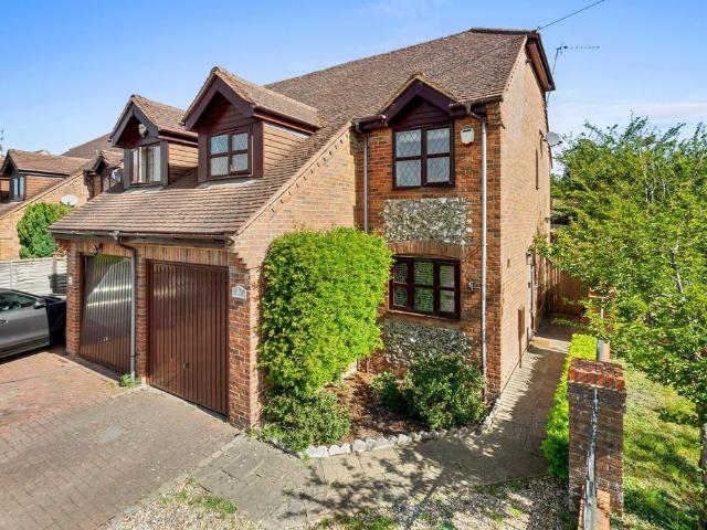 House for sale in Chepping Wycombe, Flackwell Heath