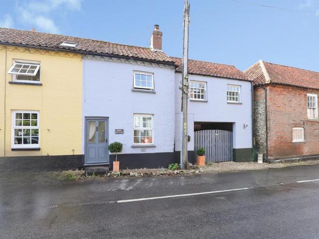 House for sale in East Tuddenham, Norfolk