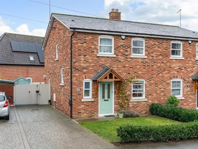House for sale in Oaklands, Fretherne