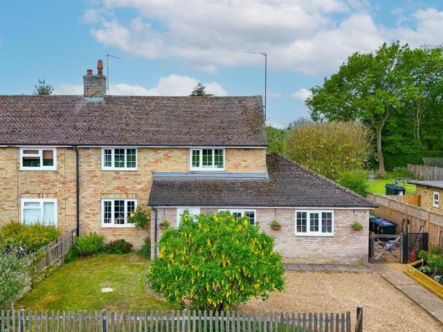 House for sale in Woodditton, Barway