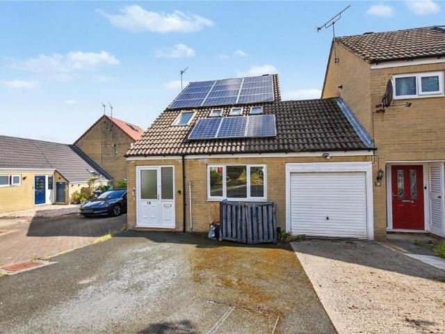 House for sale in Churwell, West Yorkshire