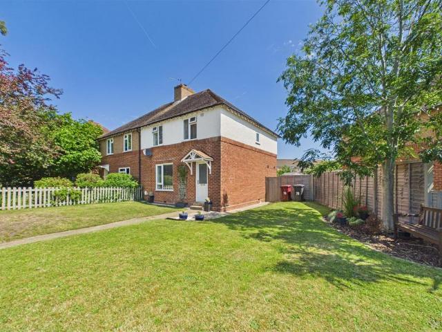 House for sale in Chichester, Littlecote