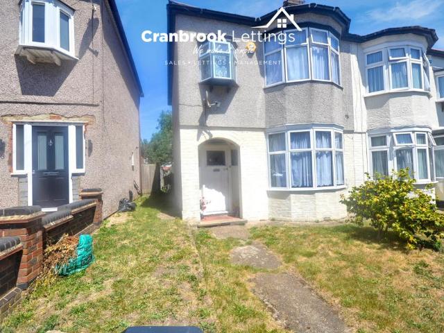 House for sale in Barkingside, Greater London