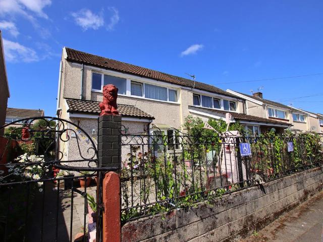 House for sale in Llantrisant, Beddau
