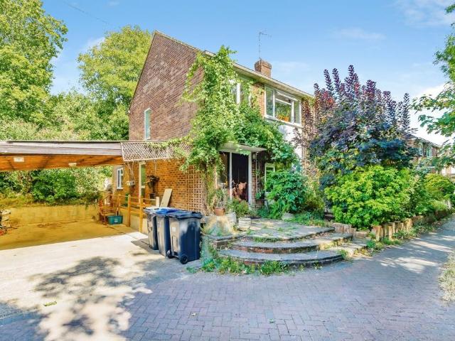 House for sale in London Borough of Croydon, Greater London