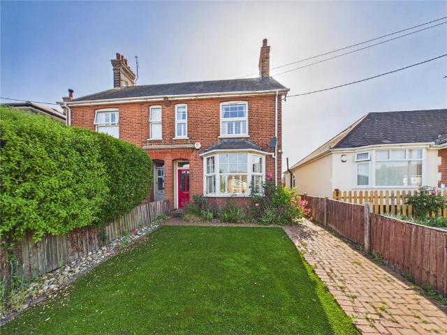 House for sale in Chipping Hill, Essex