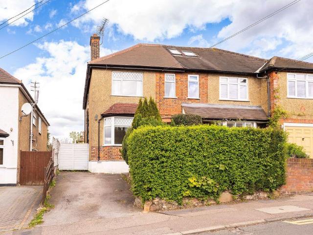 House for sale in Two Waters, Pouchen End