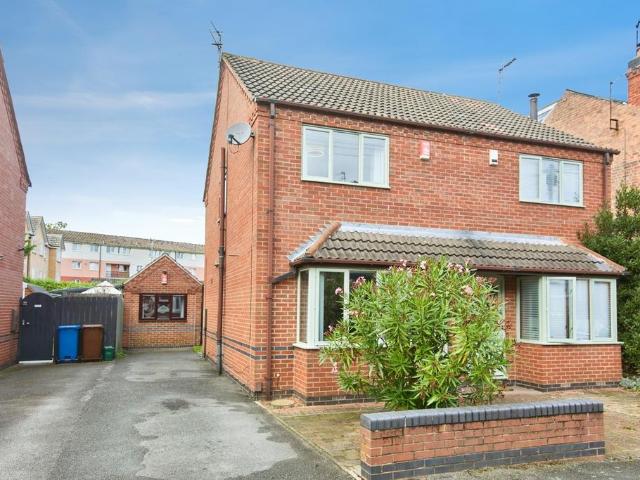 House for sale in Caldermill, East Midlands