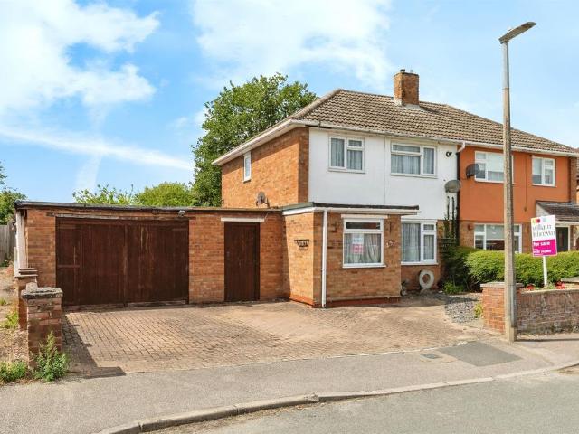 House for sale in King's Walden, Hertfordshire