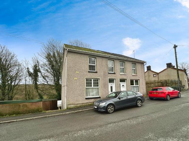 House for sale in Newcastle Higher, Aberkenfig