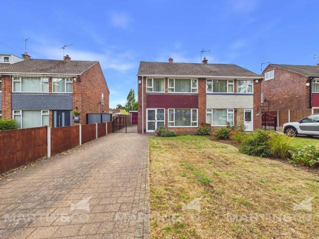 House for sale in Scawsby, South Yorkshire