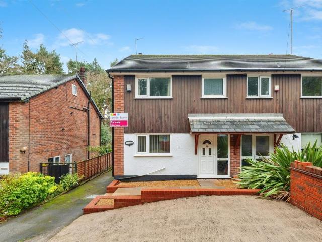 House for sale in Norley, Cheshire