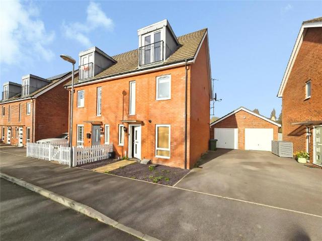 House for sale in Easthampstead, Bracknell