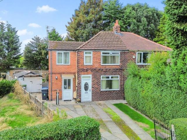 House for sale in Martinscroft, Woolston