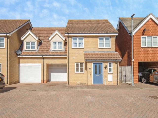 House for sale in Upper Dovercourt, Tendring