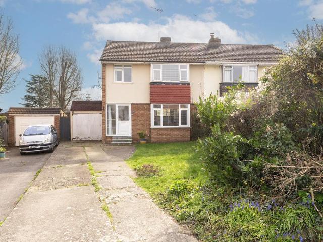 House for sale in Pouchen End, Hertfordshire